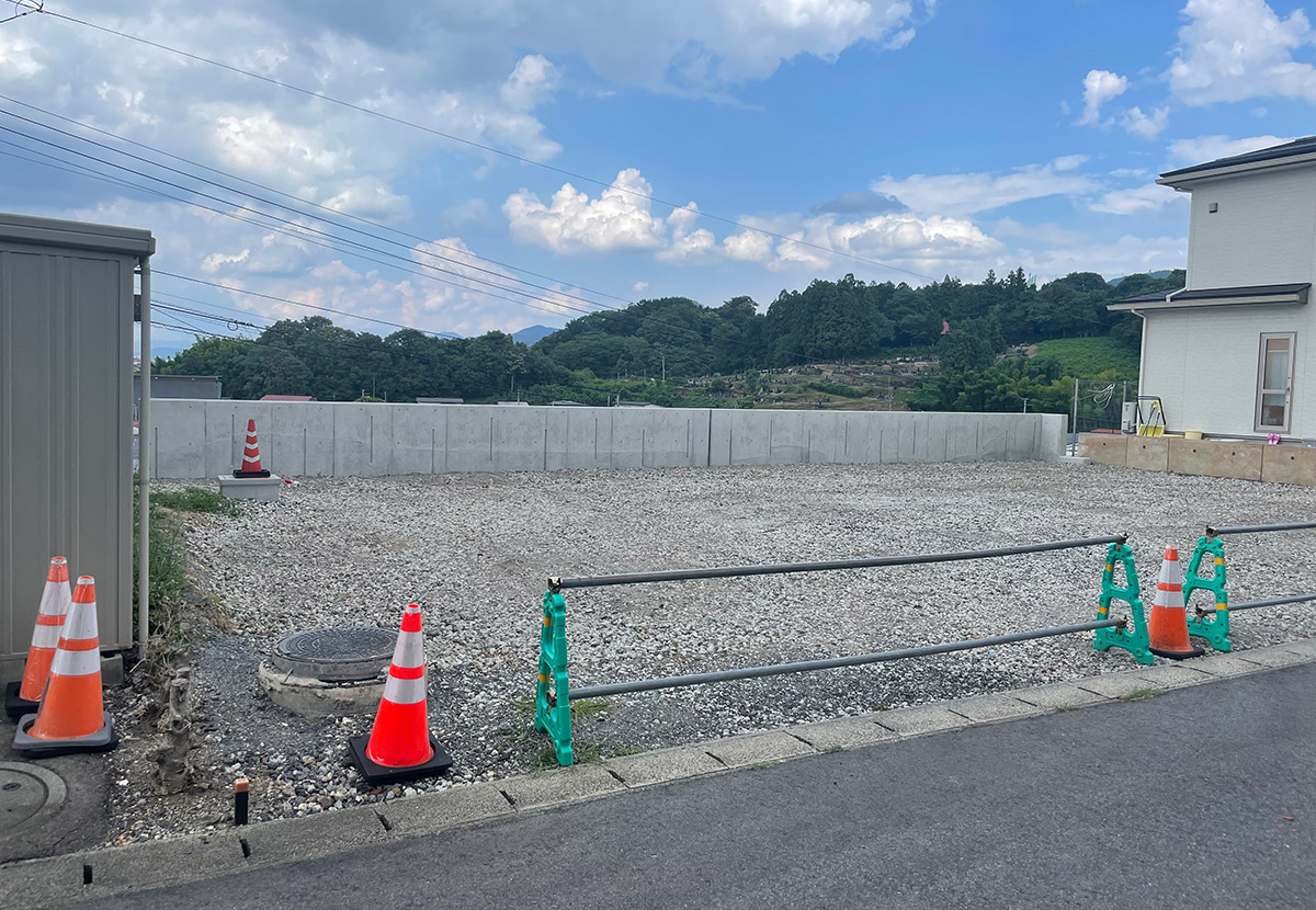 事務所東側の宅地